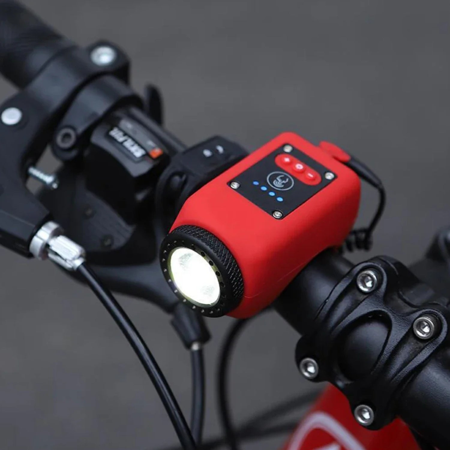2 - i - 1 Elektrisk signalhorn & framlampa - Tillbehör - Wheelyshop