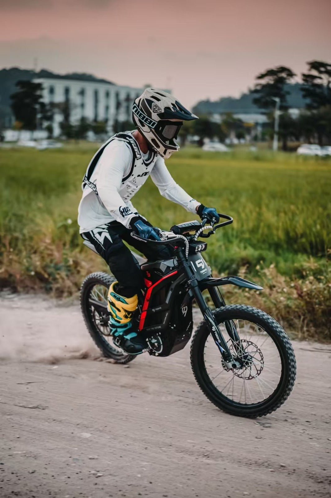 79BIKE Falcon Pro - Electric - cross - Wheelyshop