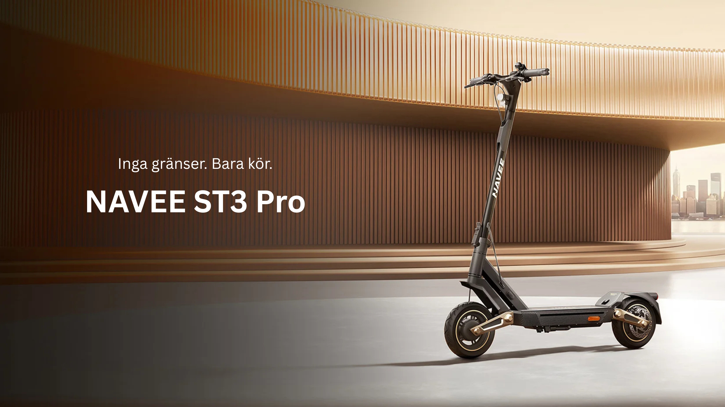 NAVEE ST3 Pro elsparkcykel i modern stadsmiljö – kraftfull elscooter för smidig och stilren pendling
