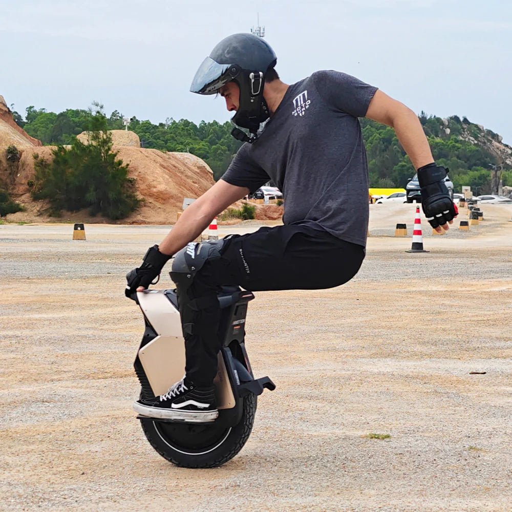 InMotion V12S - Unicycle - Wheelyshop