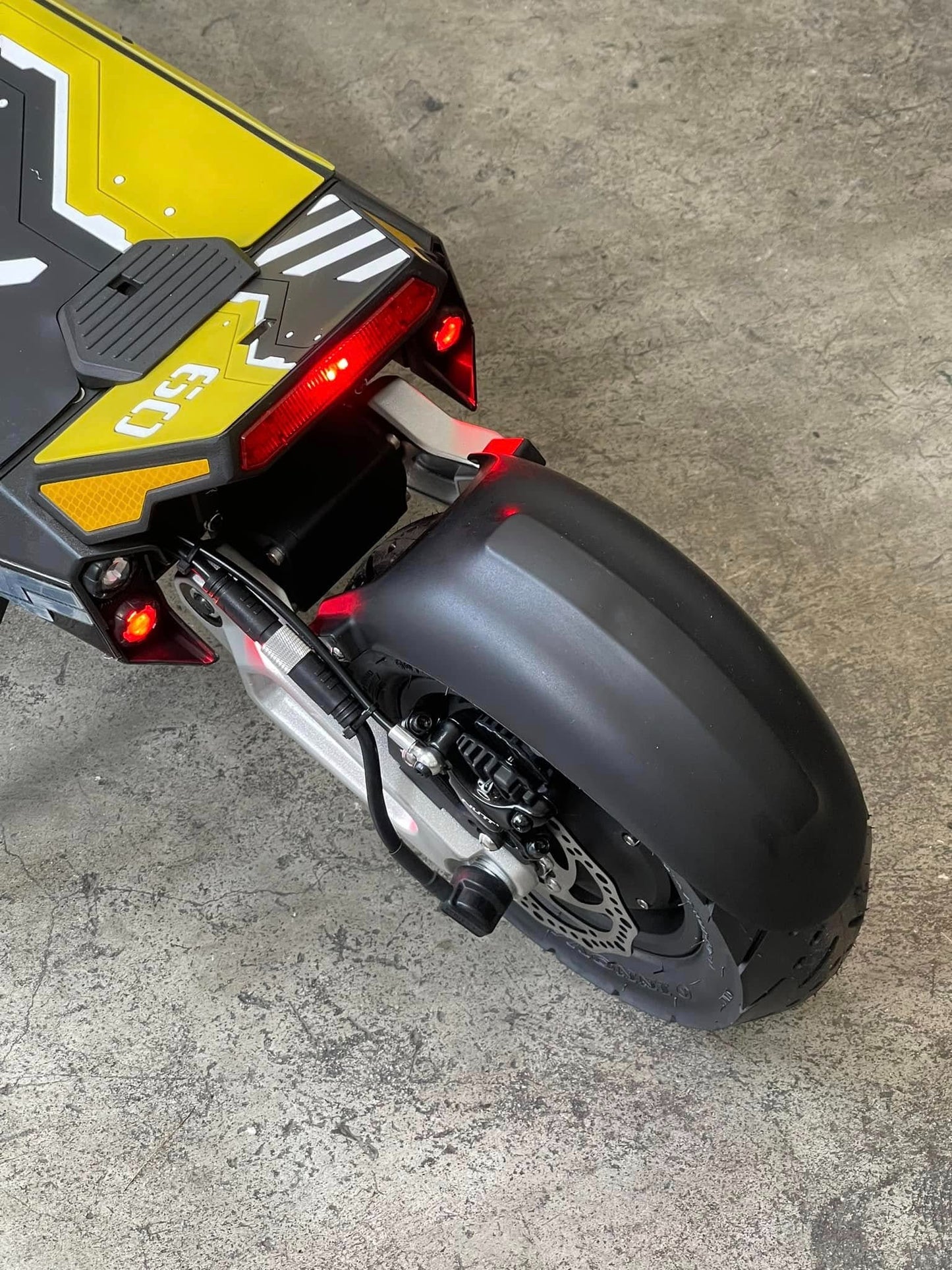 Punk Rebel - Electric scooter - Wheelyshop