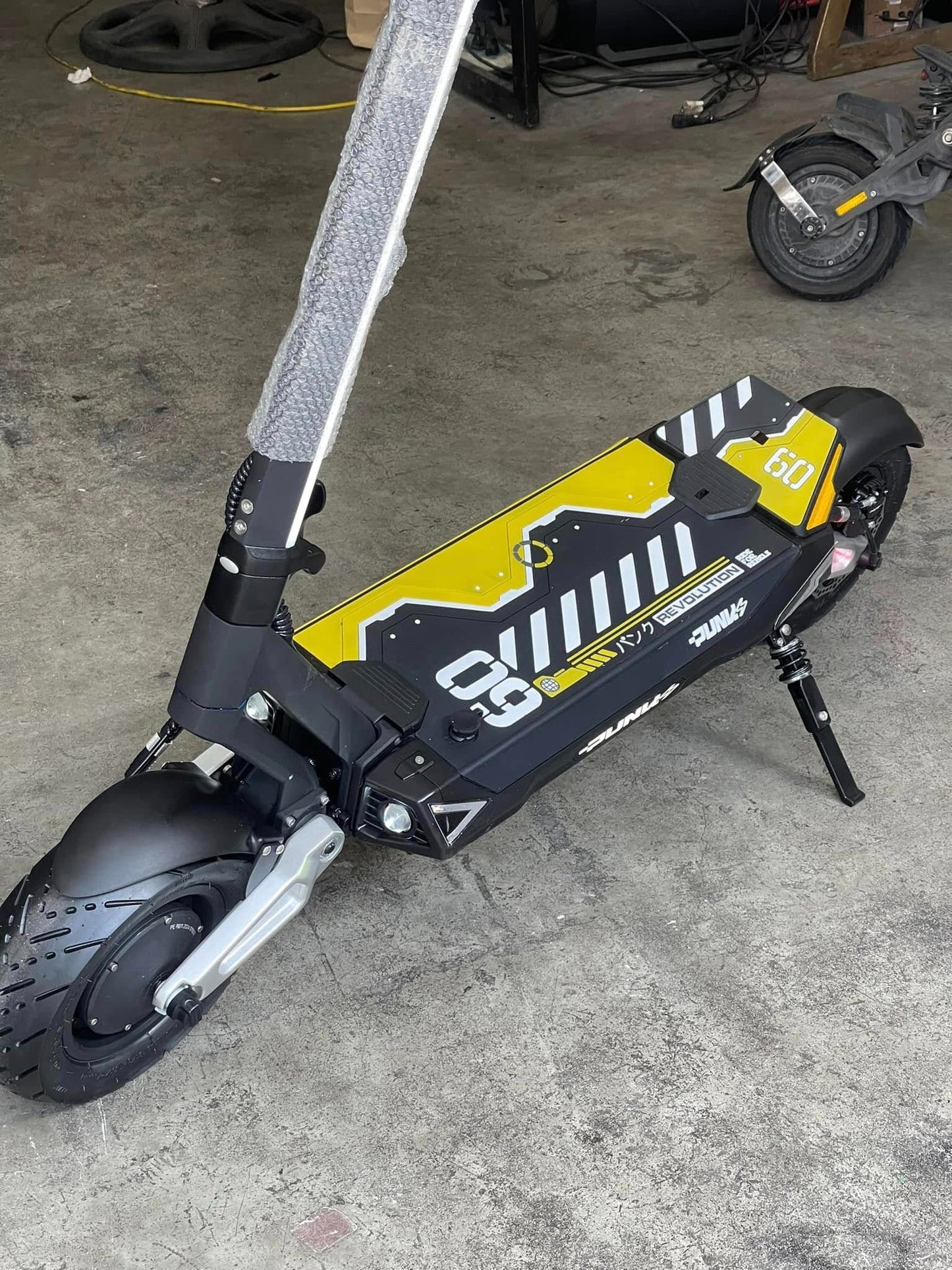 Punk Rebel - Electric scooter - Wheelyshop