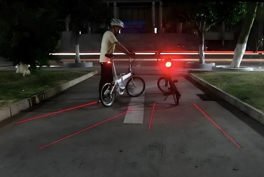 Smart rear light with laser - Accessories - Wheelyshop