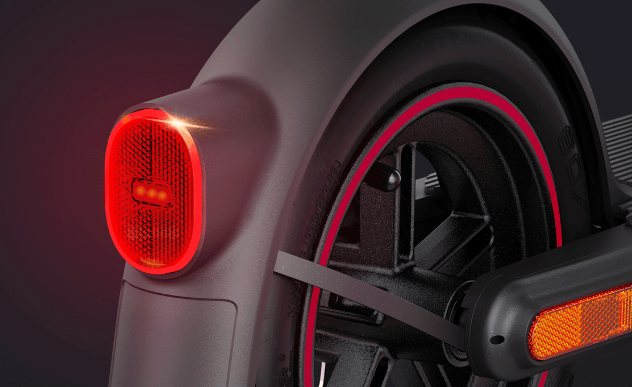 Xiaomi 4 Pro Nordic Edition - Electric scooter - Wheelyshop